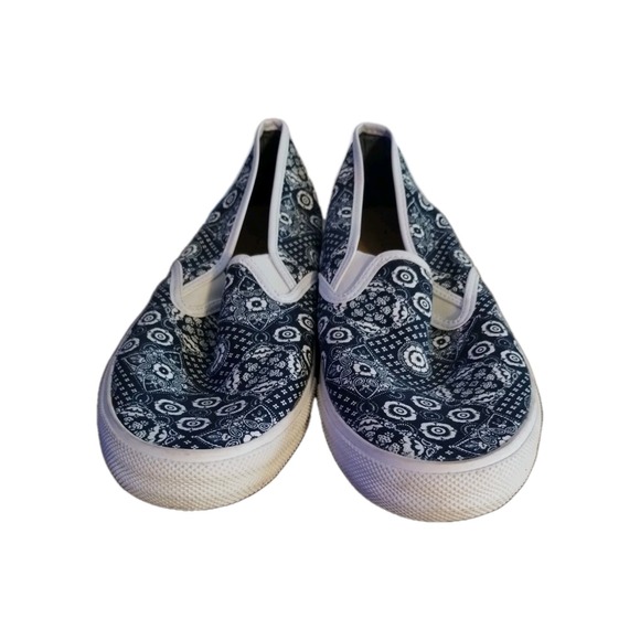 Talbot's Blue & White Bandana Print Slip On Shoes Women's 8M - Picture 1 of 6